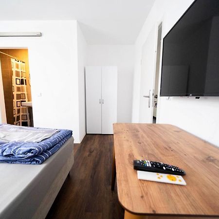 Pension Diloyal Nuertingen Exteriör bild